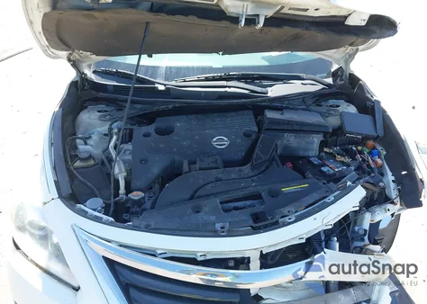 2015 Nissan Altima 2.5 S from USA, damaged, VIN 1N4AL3AP4FN872272